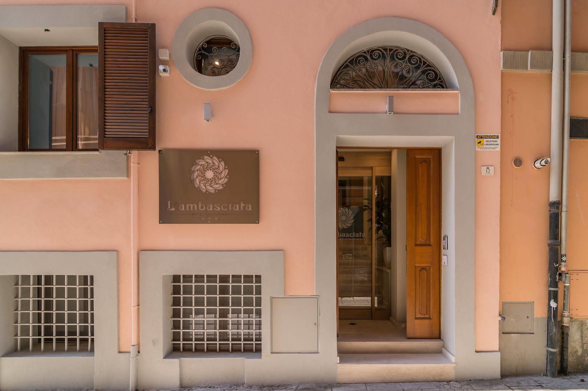 L'Ambasciata Hotel De Charme Cagliari Bagian luar foto